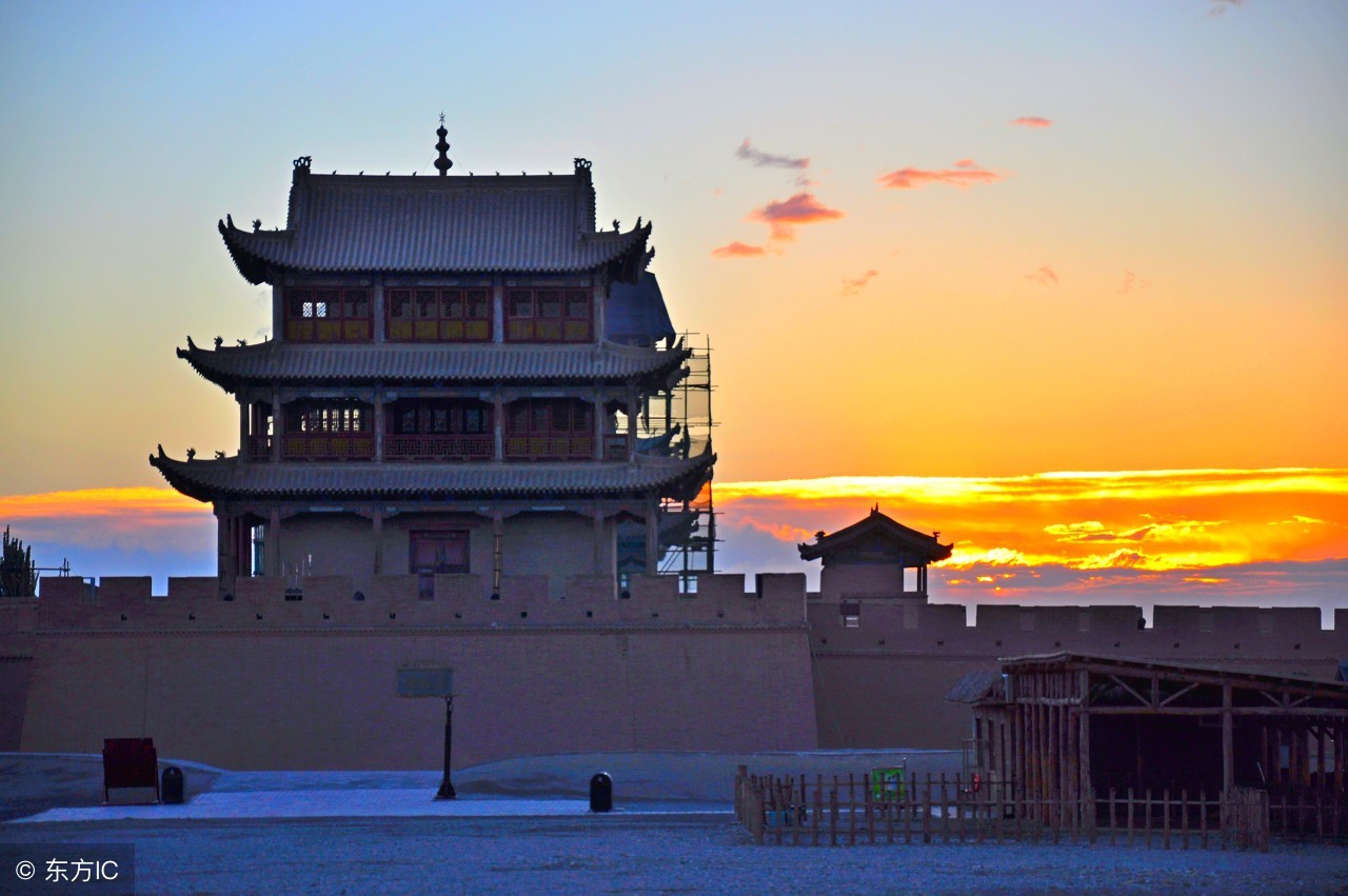 额济纳胡杨林露营攻略,额济纳胡杨林自驾游免费露营