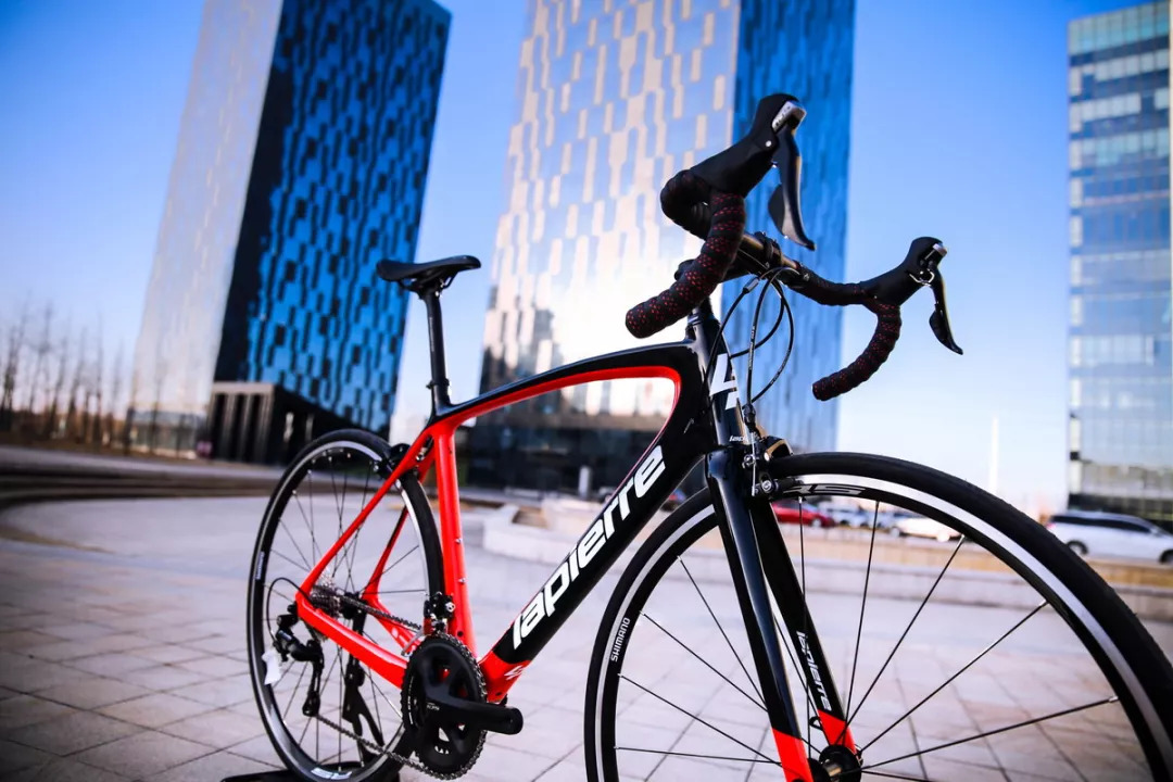 适合“山转公”或入门骑的公路车——SENSIUM500