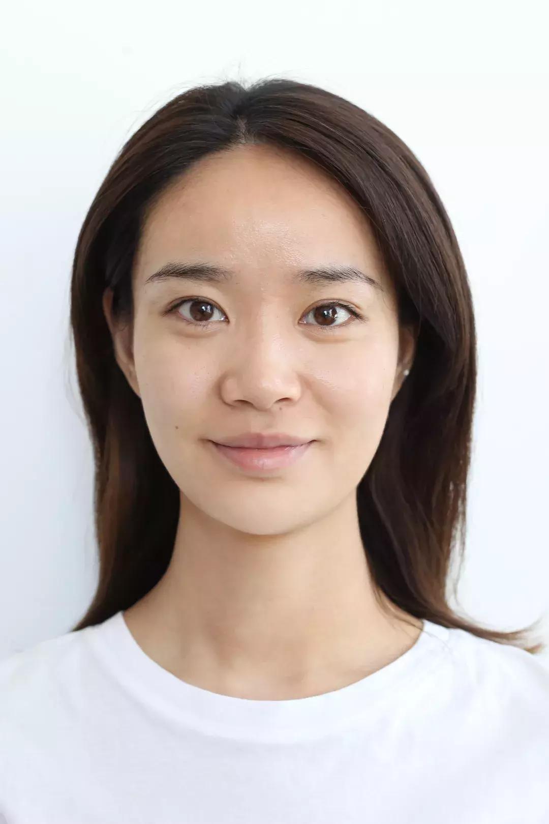 vc精华淡化法令纹暗沉,vc用了法令纹发黄