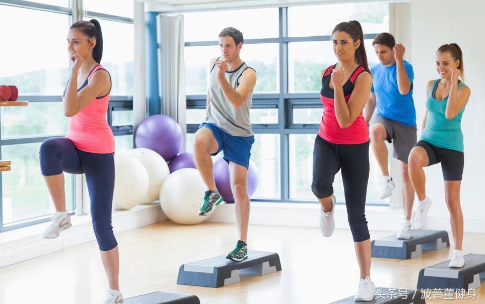 脚踝崴伤有哪些,脚踝受伤跑步疼怎么办