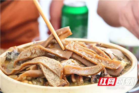 「看区县」永定区官黎坪街道河长制常态化巡河见成效/武陵源区三举措打造智慧养老服务“物联网”成效显著（更多）