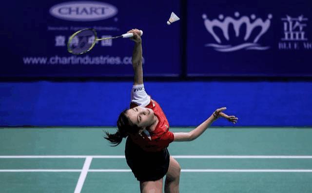 初学羽毛球需要找教练吗,羽毛球教练新手入门