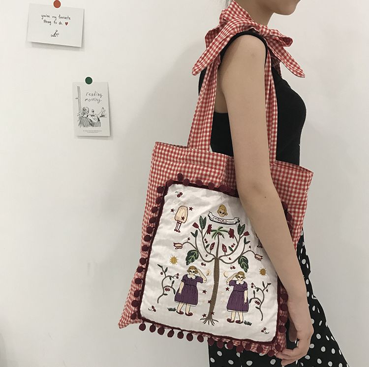 上学通勤斜挎大包包推荐,学生党平价大包包店铺推荐