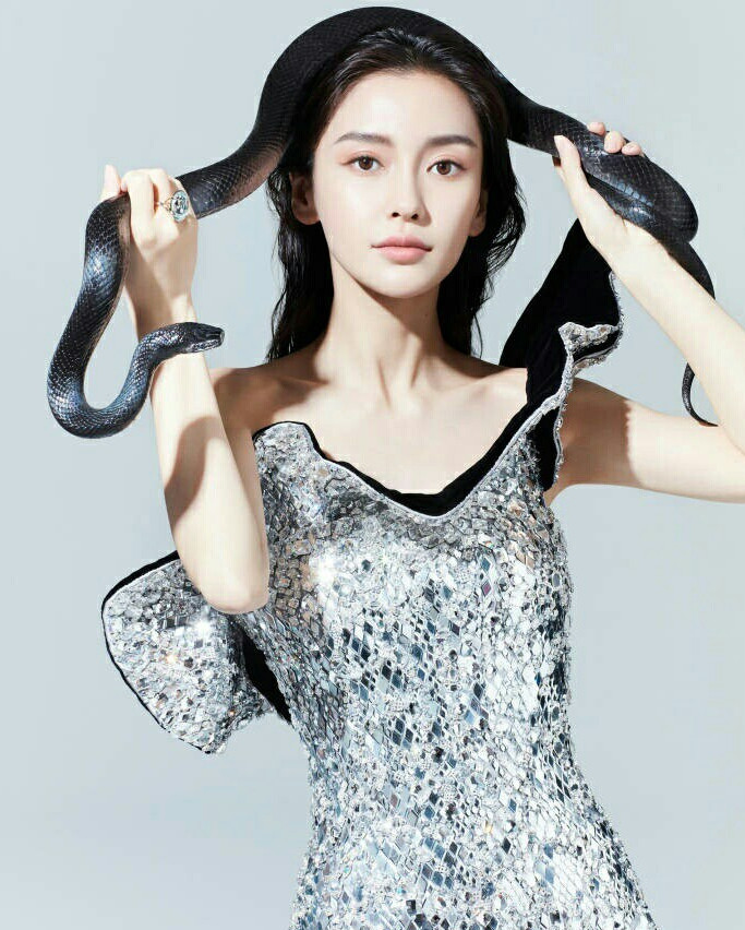 angelababy何穗红毯,何穗和杨颖薇娅