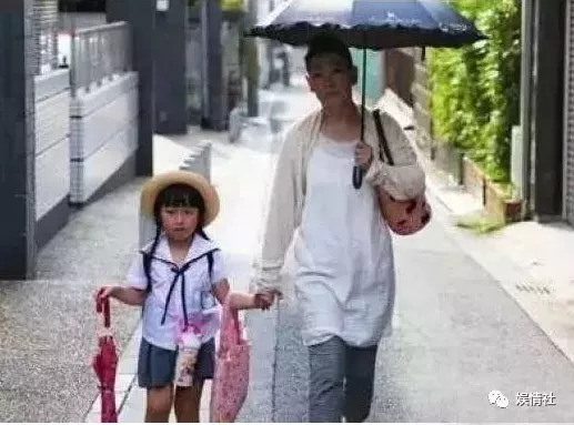 侧空翻儿童舞蹈,倒立日本幼儿园