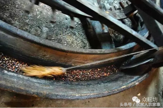 探访赣南传统手工榨‘’木梓油‘’（茶油）的工艺流程