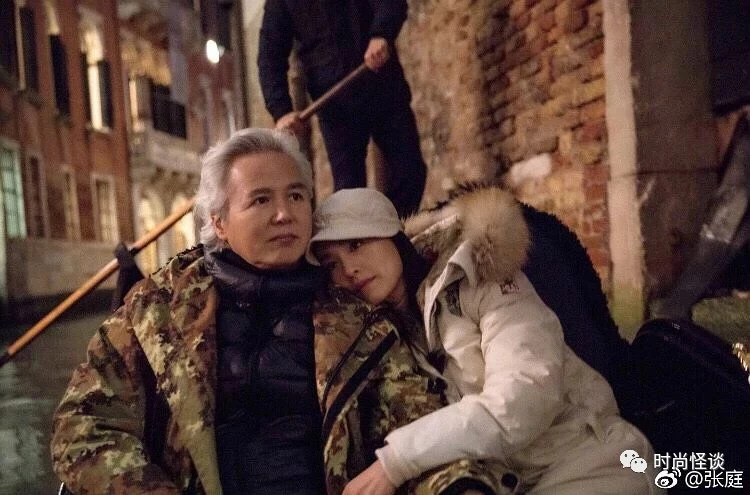 张庭夫妇卖化妆品,张庭夫妇的微商帝国