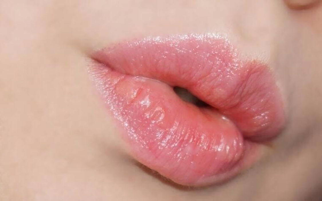 迪奥变色润唇膏2件套图片,迪奥变色润唇膏007怎么样