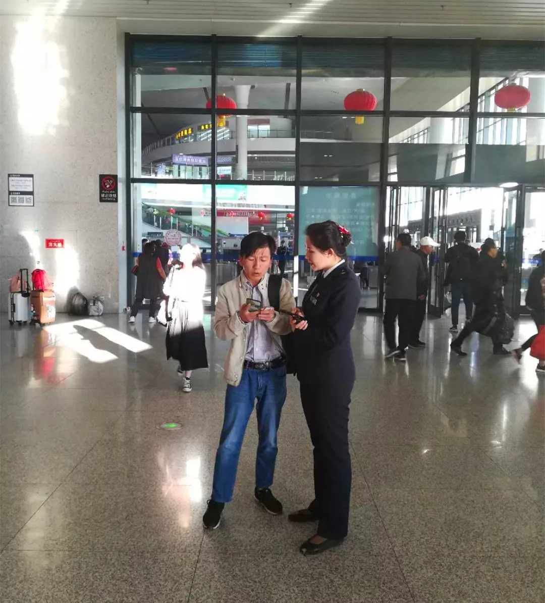 十一期间火车票什么时候开售 (十一小长假火车票抢到了吗)