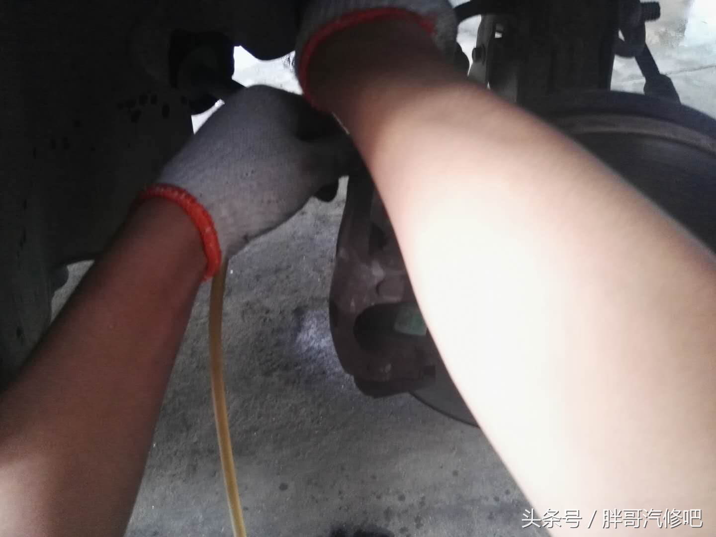 刹车踩起来太软，看胖哥怎么解决，大家可以互相学习一下