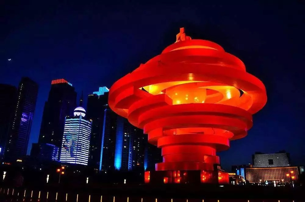 青岛是一个怎么样的地方,青岛这座城市值得来吗