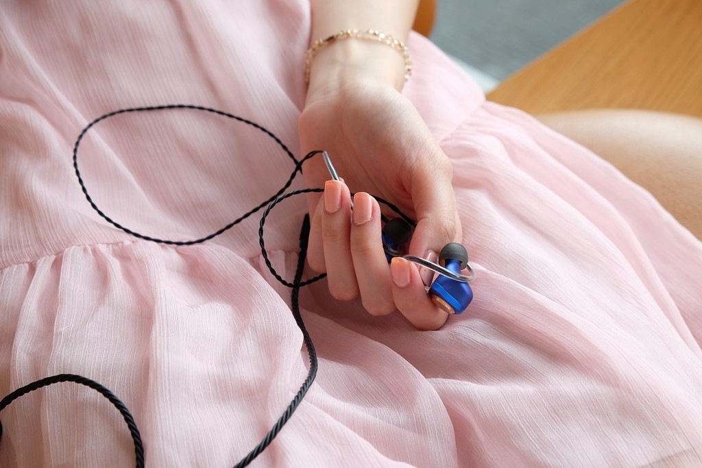 音质比较好的苹果耳机推荐,国产耳机与iphone耳机对比