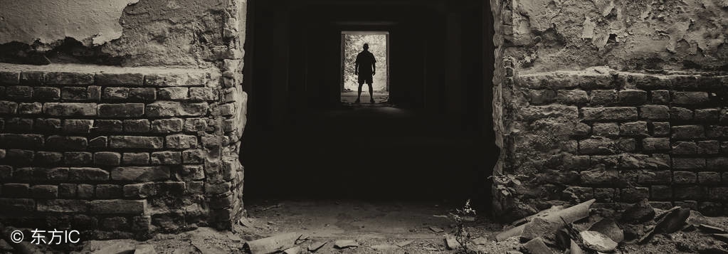 唐山地震阴兵借道事件真相：1976年解放军遭遇阴兵过路