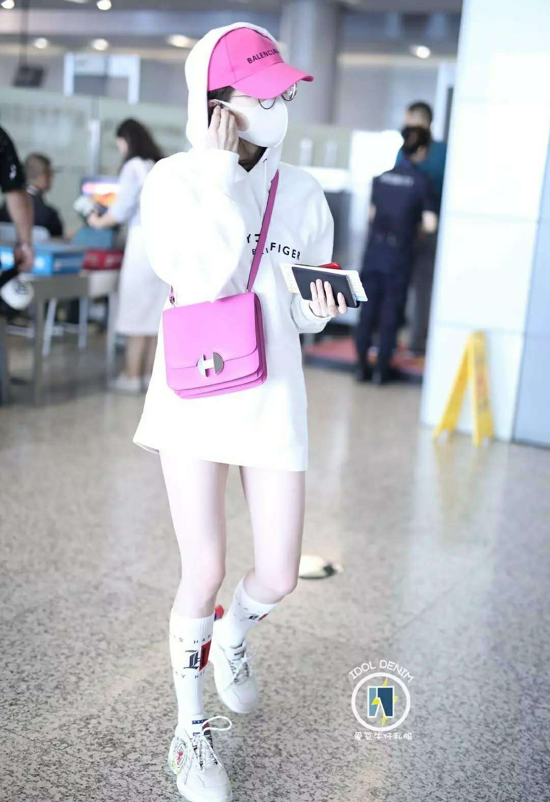 江疏影出席品牌活动现场生图,江疏影最新代言