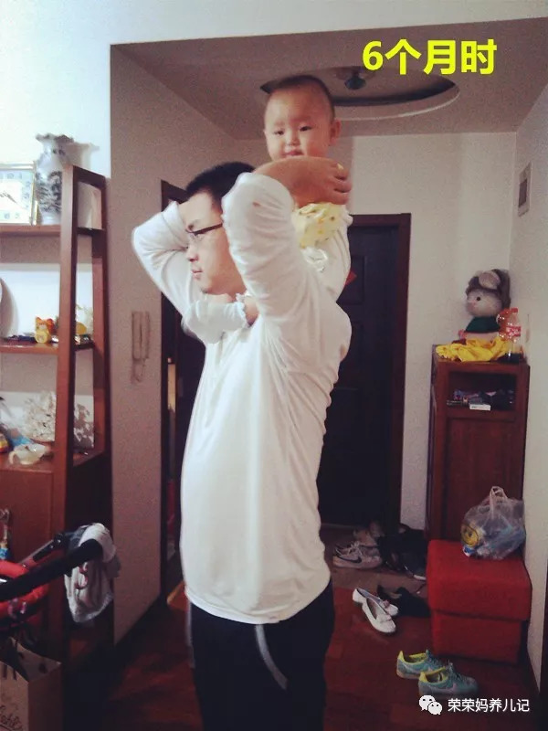 妹妹:有爸爸在,我根本不用下地!哥哥:随你随你,谁稀罕!