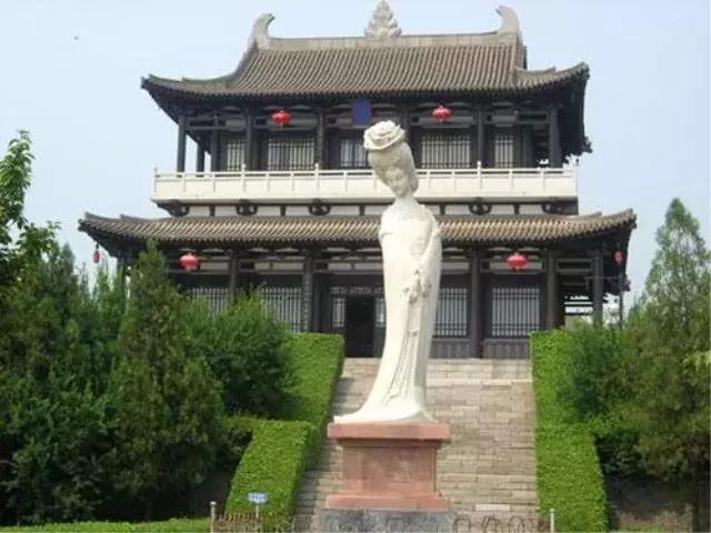 中华大地，每一寸河山，都饱含着文人骚客们的诗情画意