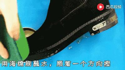 雪地靴脏了鞋里如何打理干净,雪地靴毛毛鞋脏了怎么清洗