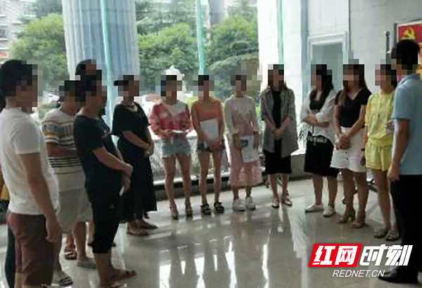 抓捕网络招嫖诈骗团伙视频,近日破获招嫖诈骗案件