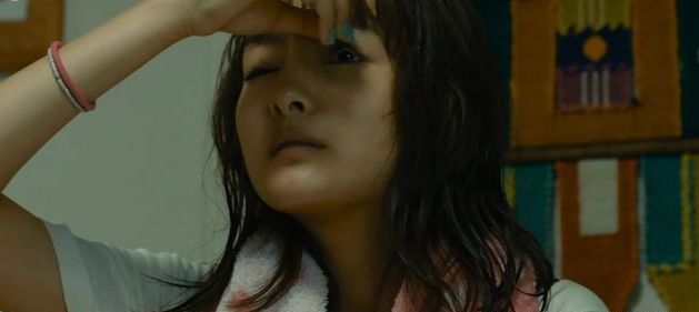 被现代文明“绑架”的家庭有多惨，这部电影拍出了答案