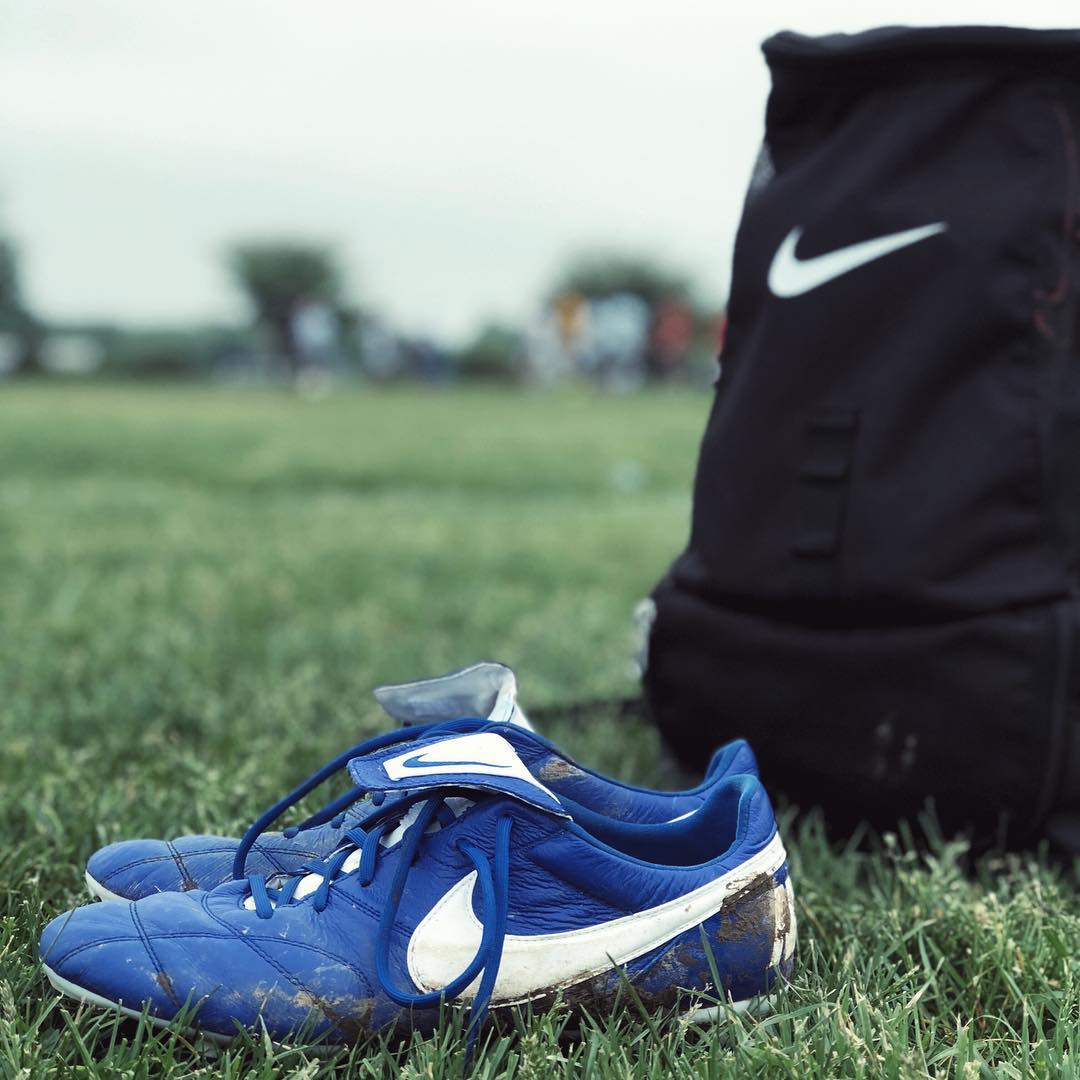 enjoyz足球鞋,安踏enjoyz联名足球鞋