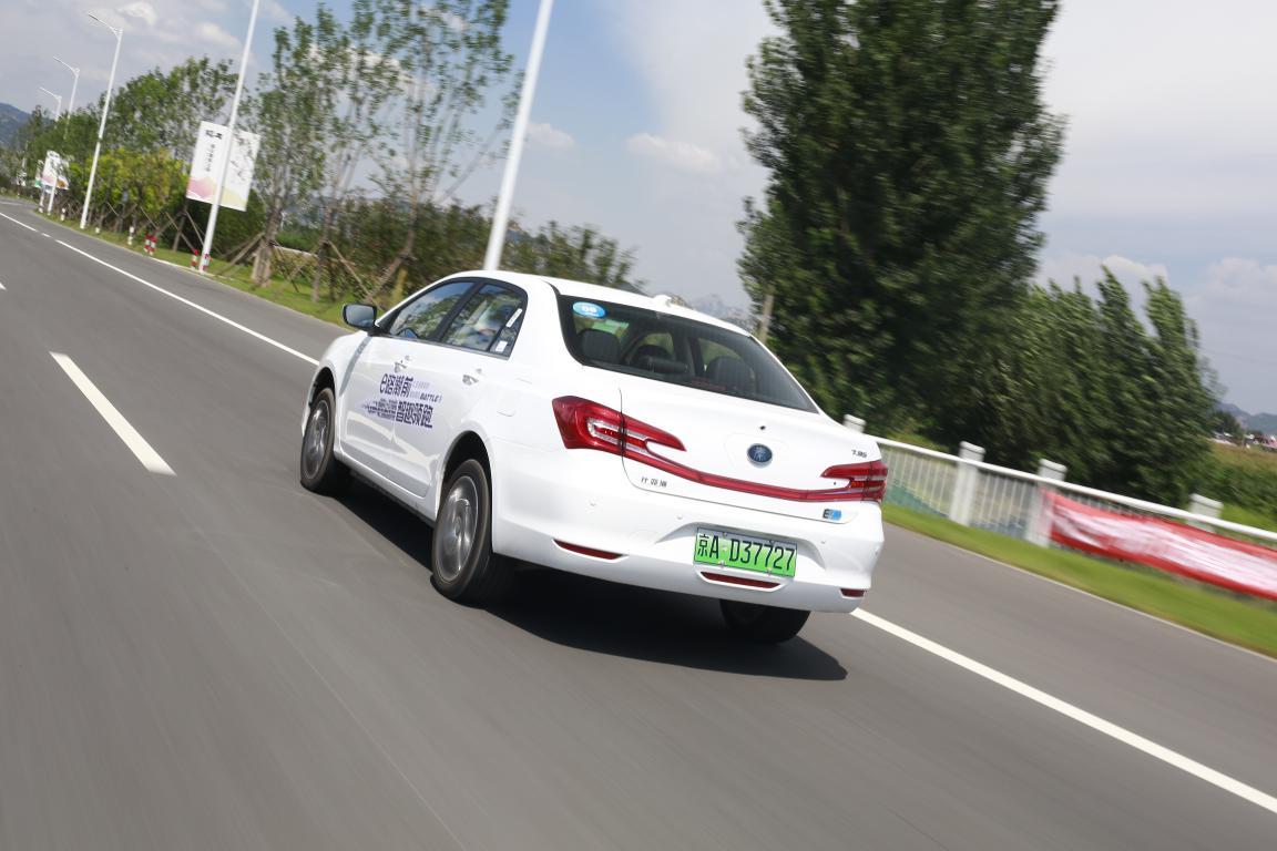 纯电动比亚迪秦高速实测,比亚迪秦dmi自驾游西藏