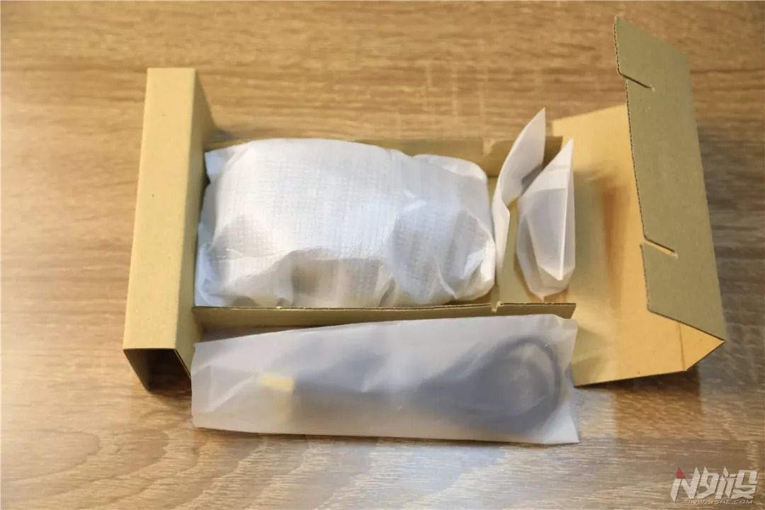 雷柏vt960双模鼠标评测,雷柏鼠标vt950滚轮有问题