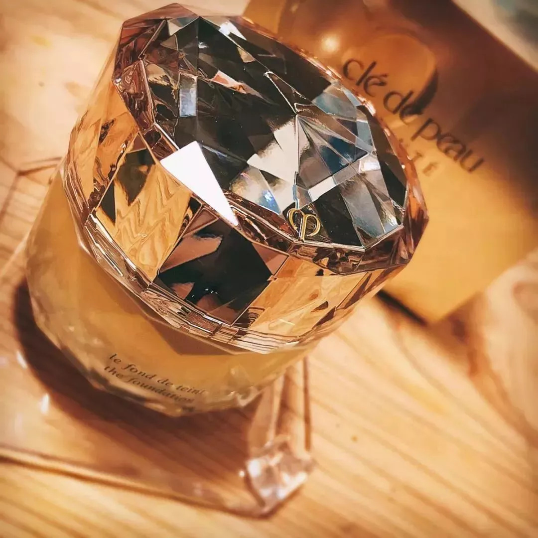 日本贵妇粉底哪款好用,日本的粉底液推荐实惠