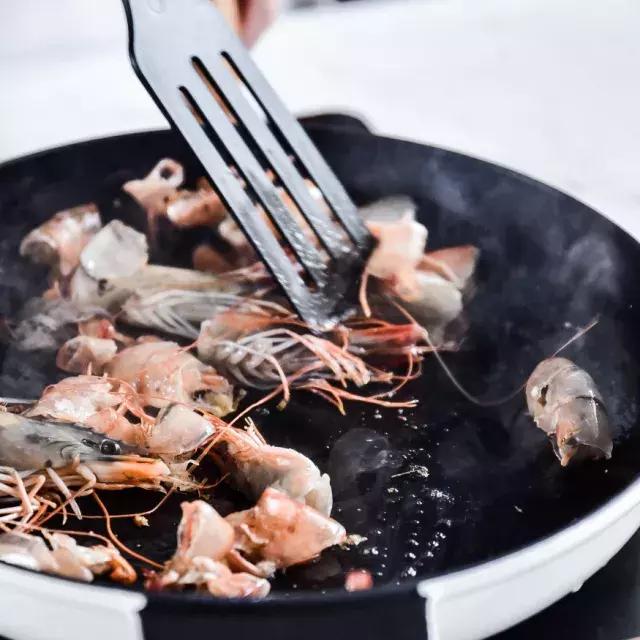 泰国冬阴功汤正宗做法,泰国冬阴功汤做法视频