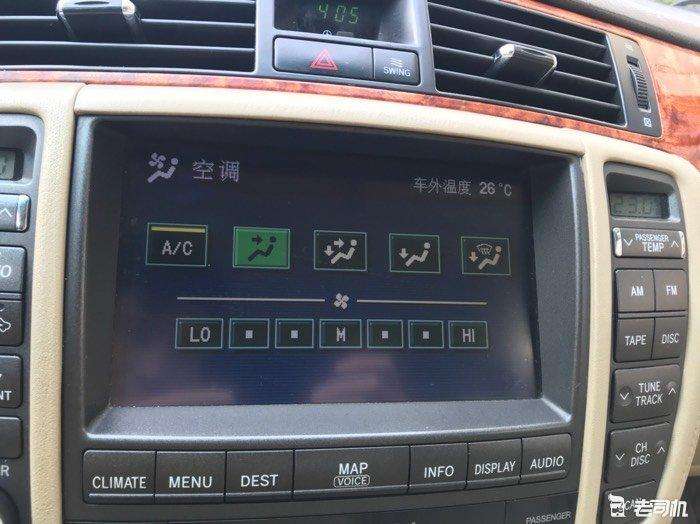 皇冠和奥迪a6l对比怎样选择,丰田皇冠sedan对比a6l