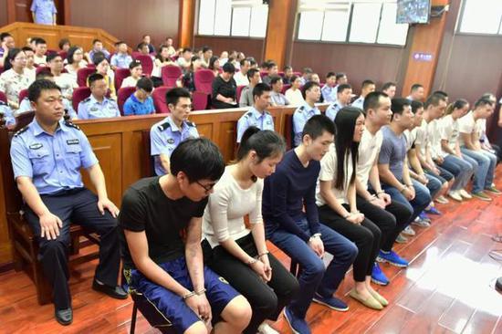 “人肉搜索”频频引发恶性事件，它到底是如何找人的？