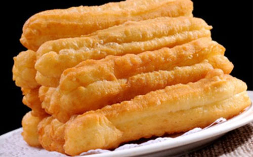你知道怎么炸油条吗,学炸老油条