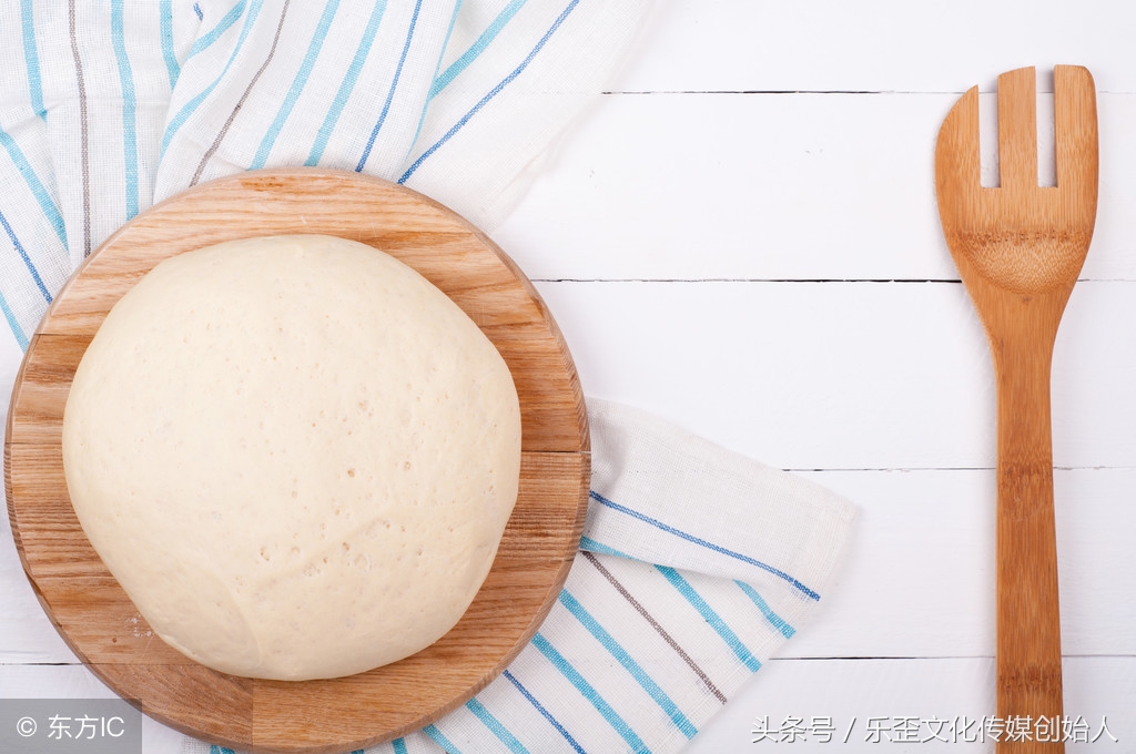 面包怎么做才松软第二天吃不会硬,面包机做出来的面包硬怎么回事