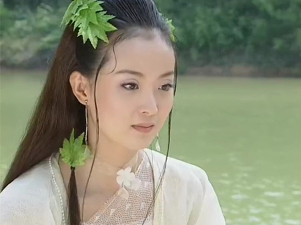 她曾被誉为古装女神,她被称为古装第一美人