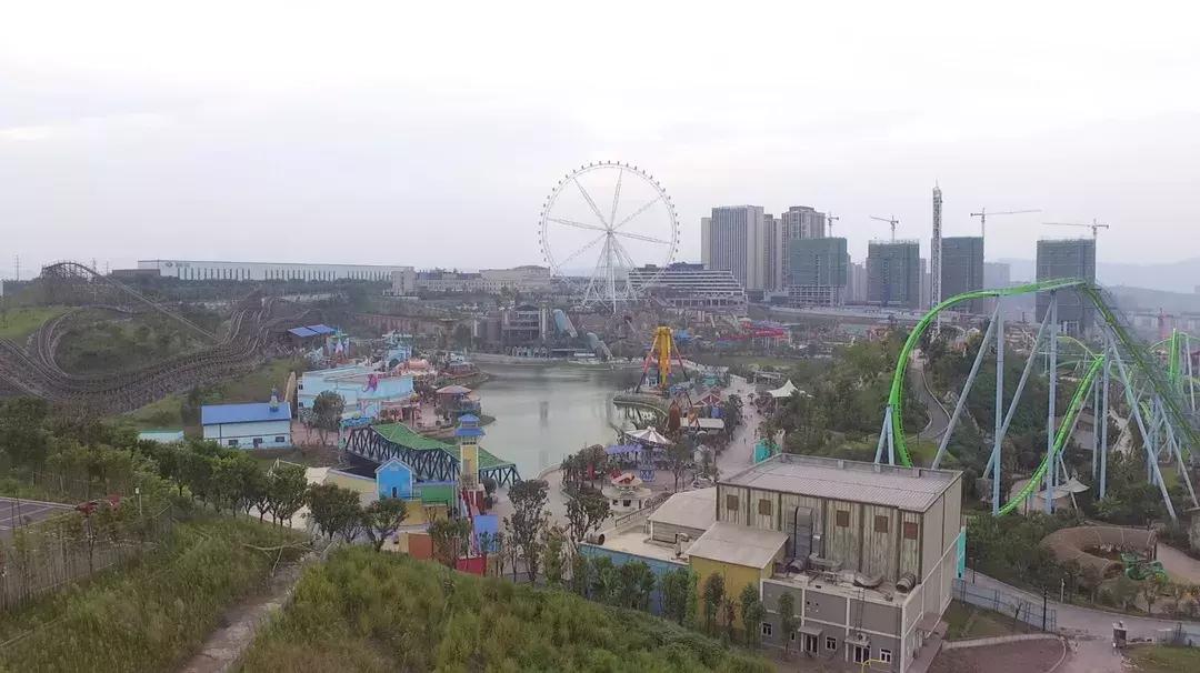 重庆欢乐谷好玩还是融创好玩,重庆欢乐谷好玩还是方特