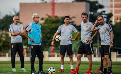 中国足球为什么那么烧钱,中国足球曾经也辉煌