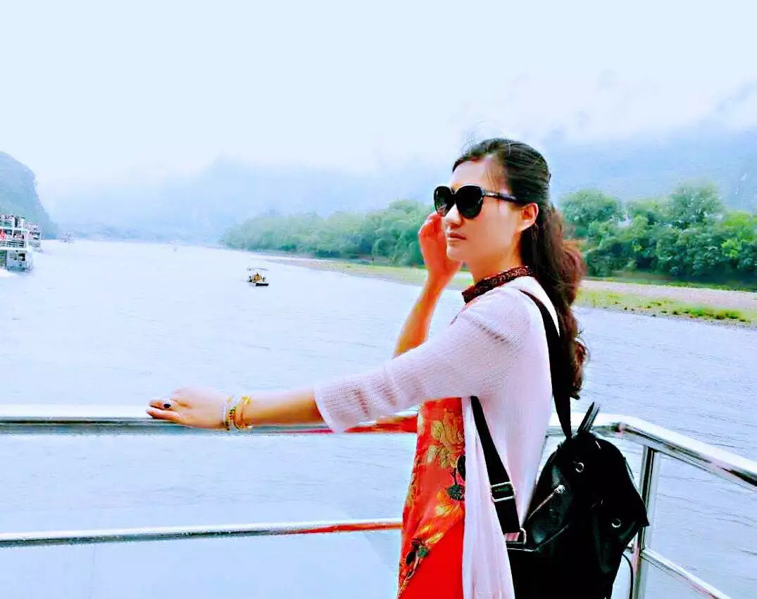 诗词专辑|姚东红:轻舟入水乐匆匆,海角天涯谁共?