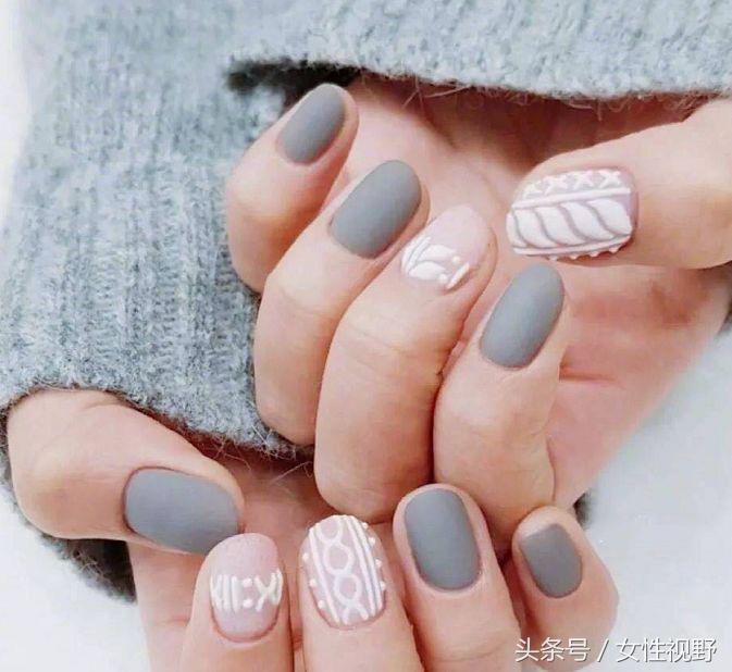 波光粼粼的春日美甲教程,毛衣纹美甲教程