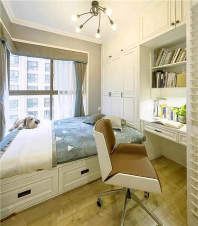 小户型不做榻榻米还能怎么装,小户型不做榻榻米带书桌衣柜