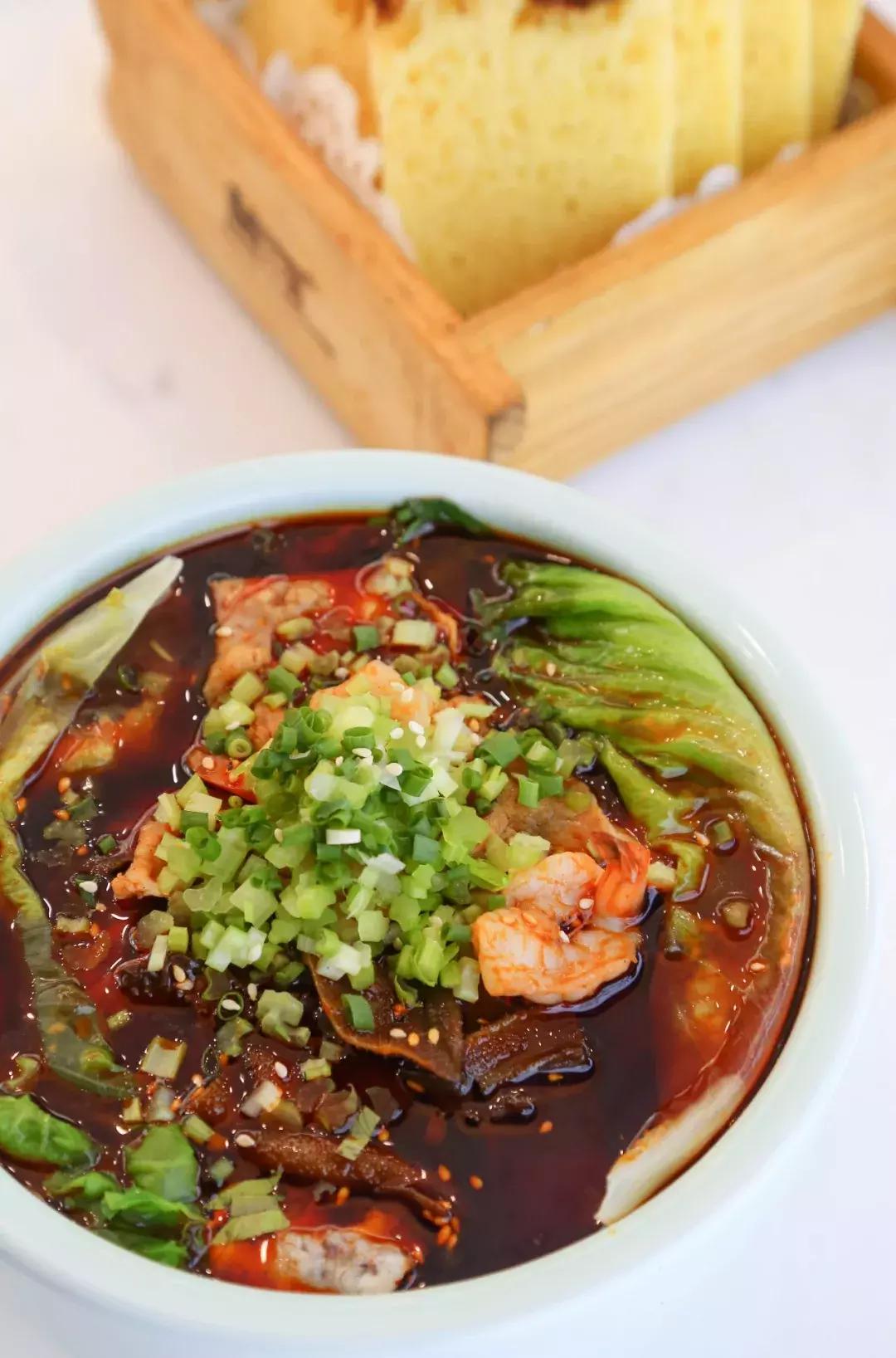 绵阳zui舍得放料的鱼店!一年卖出30万份就算横跨大半个城也要吃