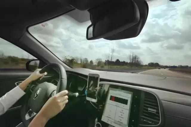 生活在别处完整版歌曲,生活在别处完整版