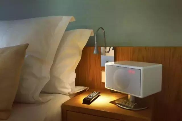 生活在别处完整版歌曲,生活在别处完整版