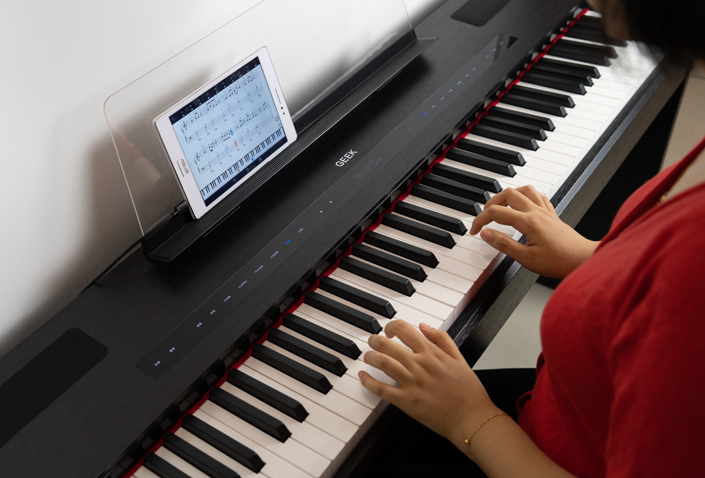 不谈考级，只说兴趣，智能钢琴不只是看着很美好！