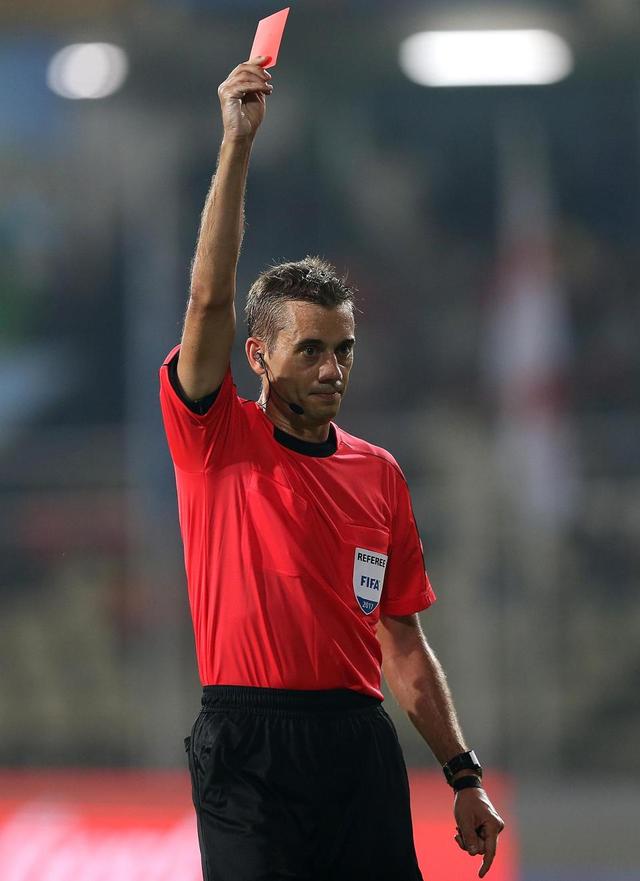 足球场上有黑卡吗,足球场有绿牌