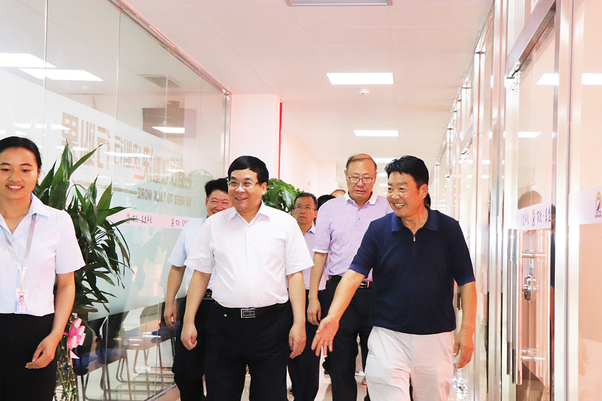 百跃羊乳集团南宁万吨级全智能羊乳粉生产基地顺利投产