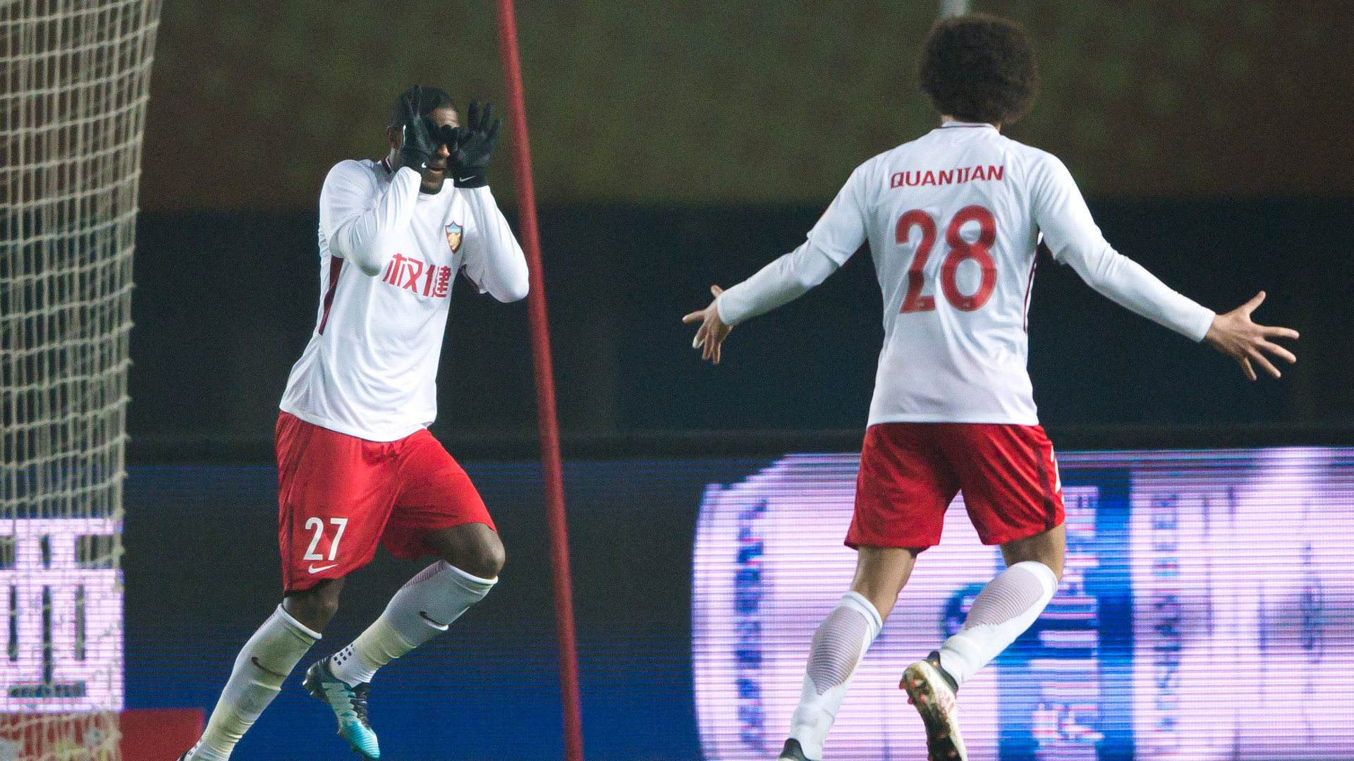 单外援权健成人见人欺病猫不职业现状如不改变阿圭罗来了也没用