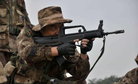 中国95式突击步枪缺点,中国95式步枪厉害吗