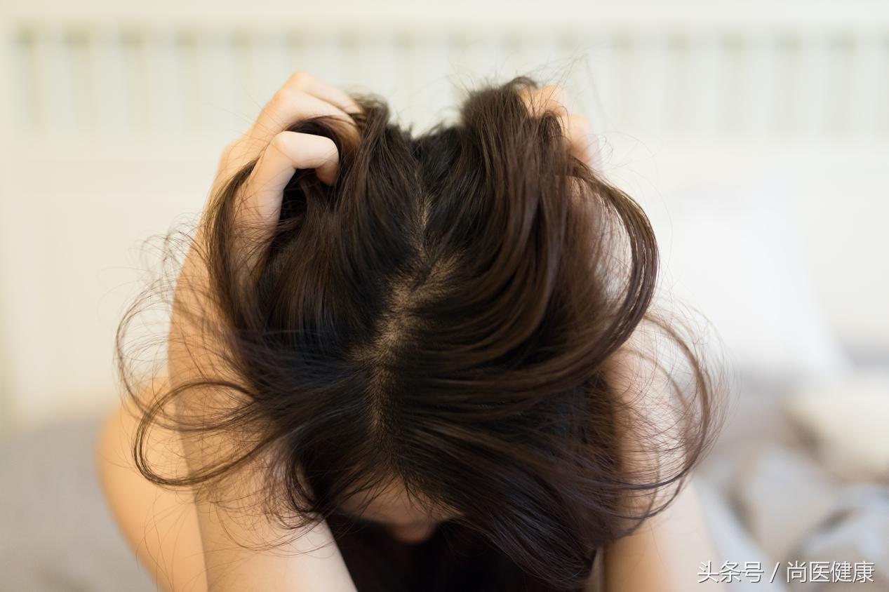 女生才懂的痛,女生小腹胀腰酸是什么原因