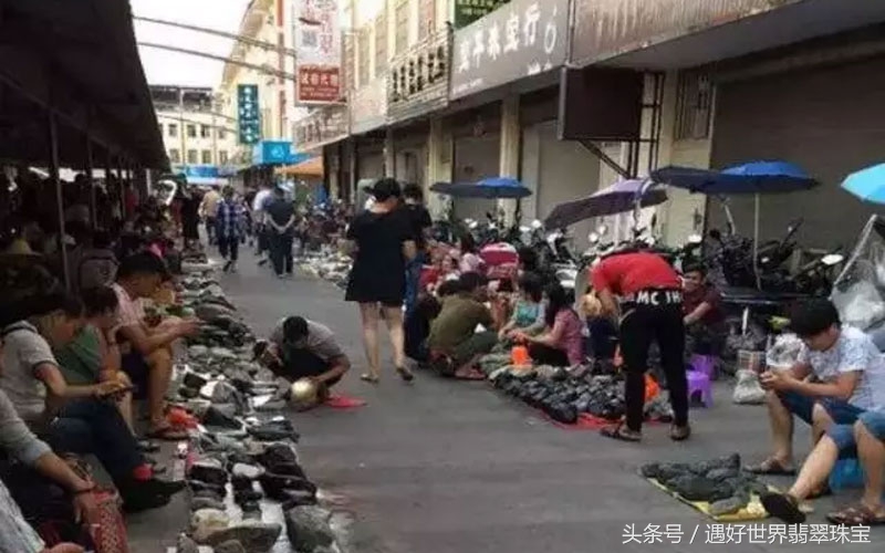 直播赌石诈骗案,一市民直播间赌石被骗300多万