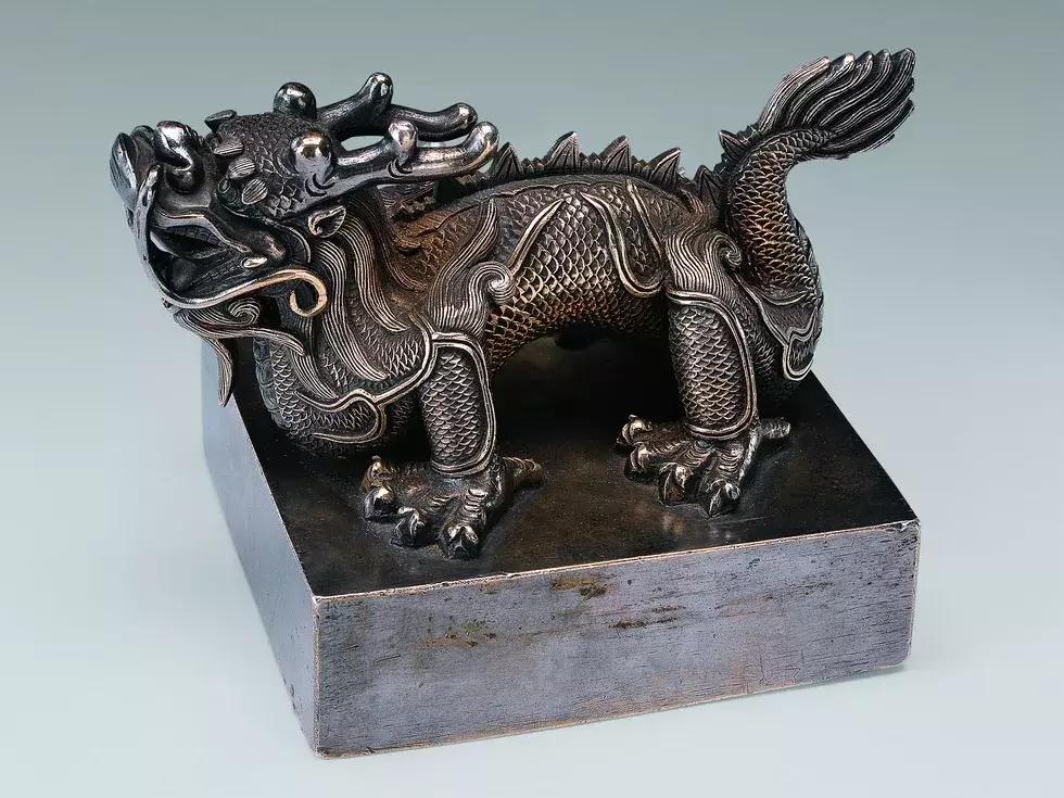 天津中华剧院演出信息,坐地铁去看天津滨湖剧院