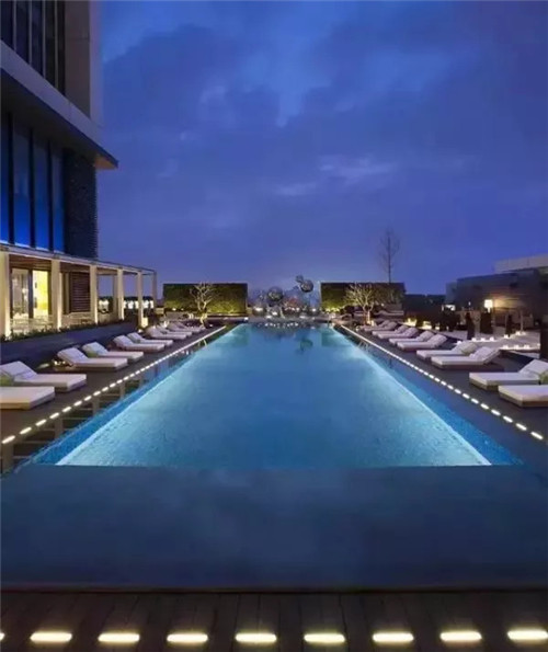 w酒店为什么成为网红酒店,w酒店和香格里拉哪个档次高